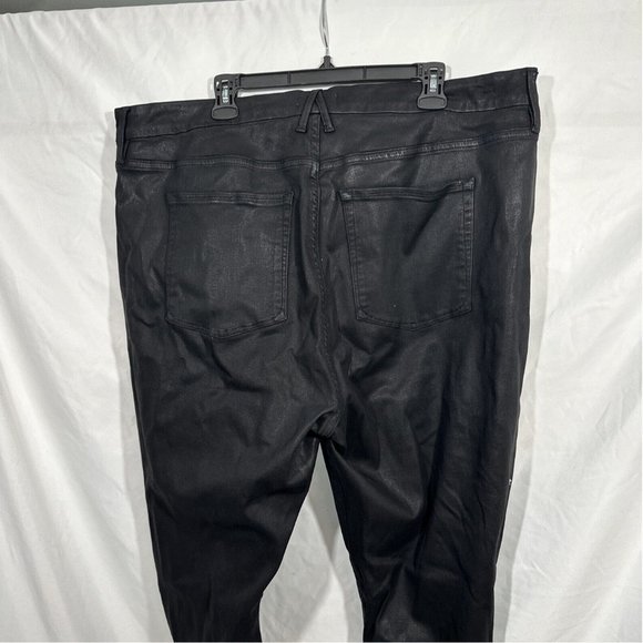 NEW $185 GOOD AMERICAN [‎ PLUS 24 ] Good Legs Coated Skinny Jeans in Black - Picture 9 of 16
